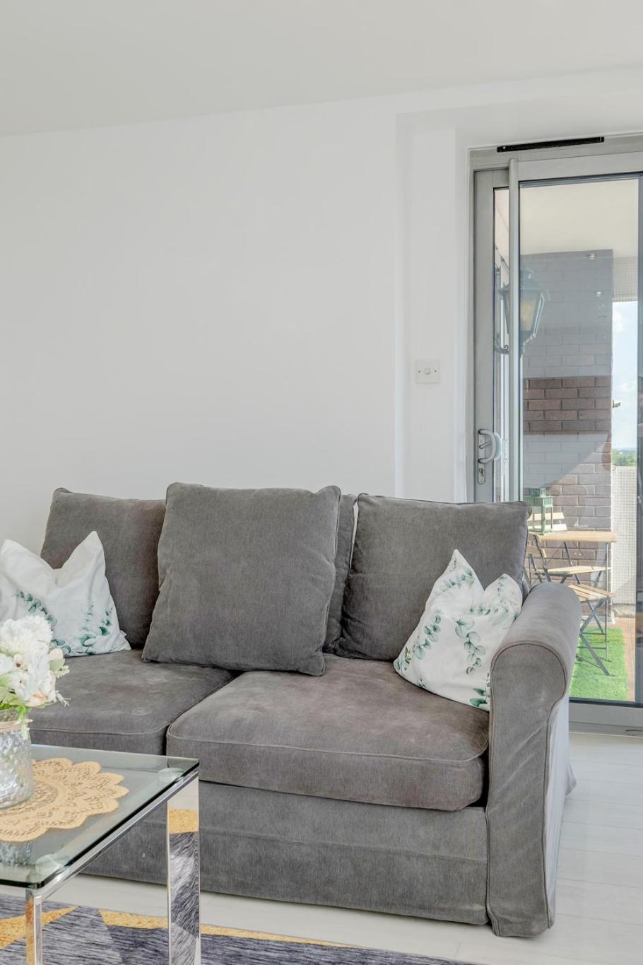 Stunning Flat In Chelsea, Kings Road With Balcony Apartment London Exterior photo